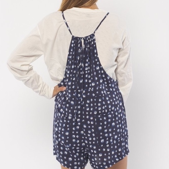 NWT Sisstrevolution Shoal Bay Woven Romper Size L - Picture 5 of 15